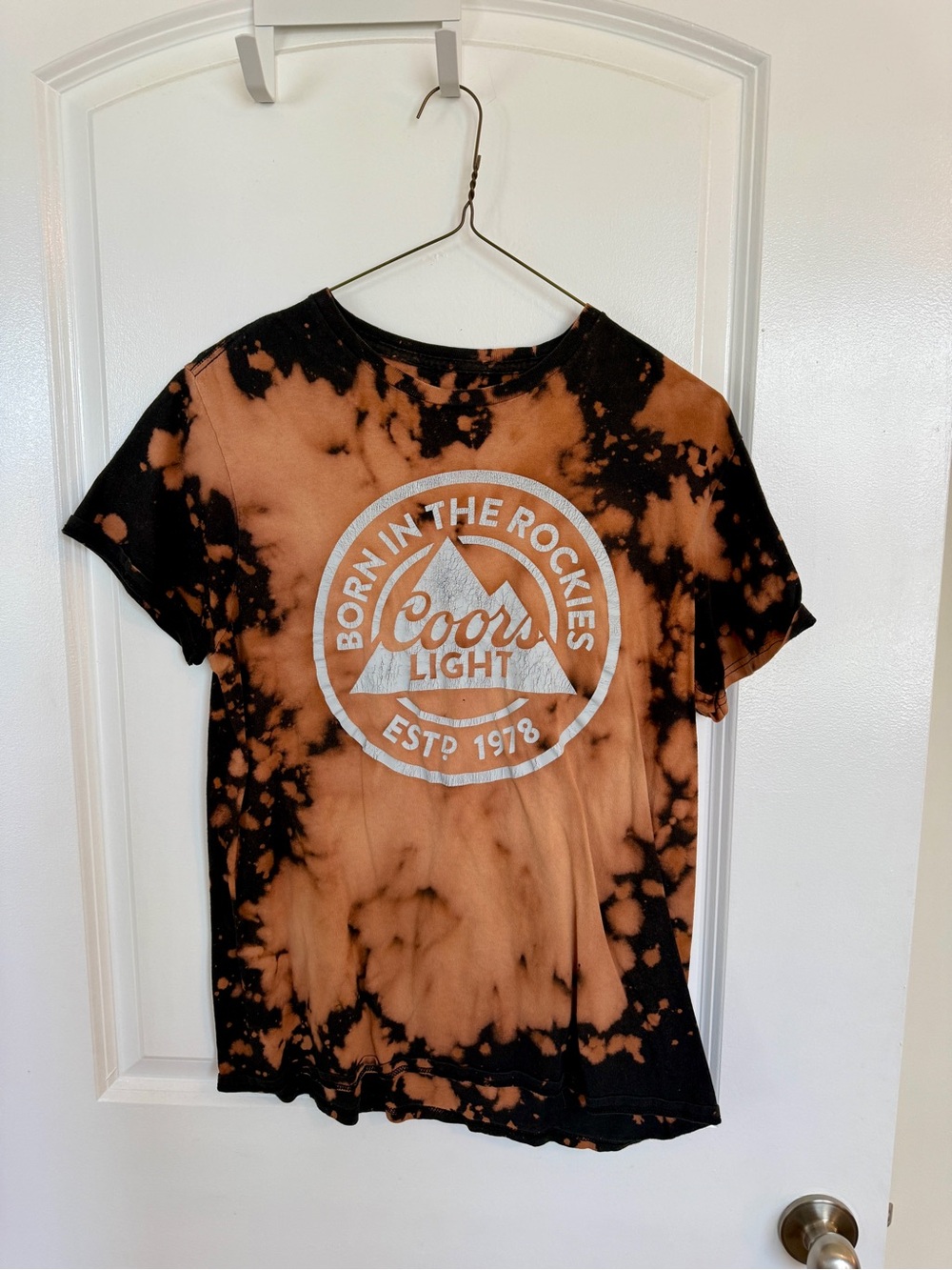 Coors Light Men's Tie-Dye Short Sleeve Tee - Black & Orange